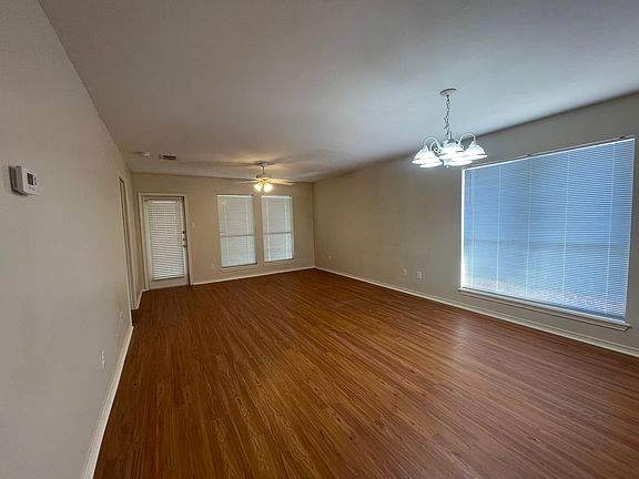3rd image of 15413 Palmira Ave APT A