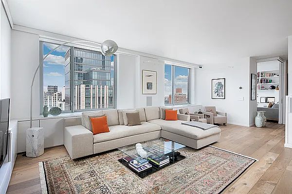 1st image of 360 E 88th St APT 34B