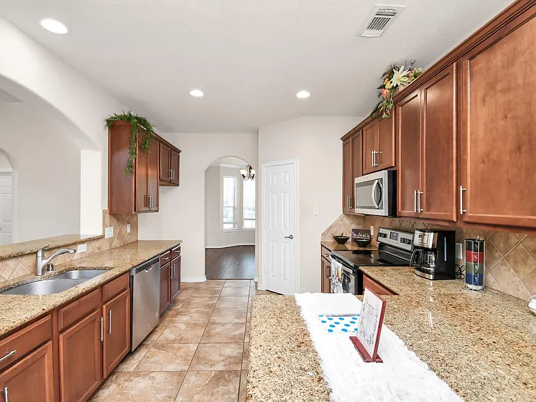 8627 Sweet Pasture Dr — Photo 11