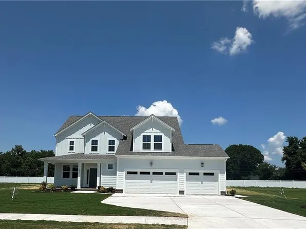 6031 Sam Callis Cir, Suffolk, VA 23434