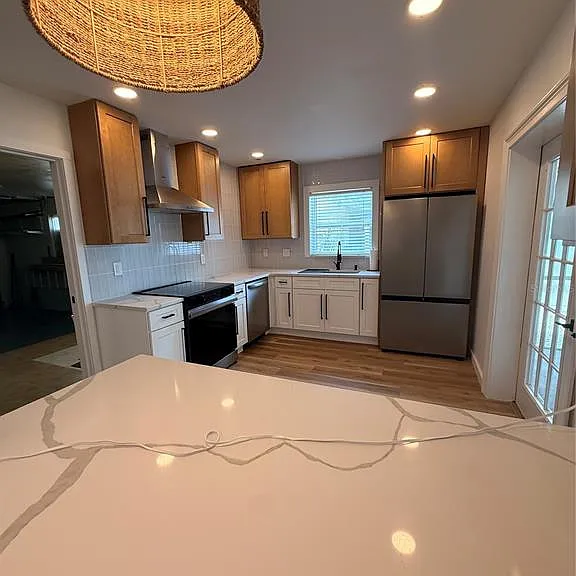 4227 Helena St NE — Photo 3
