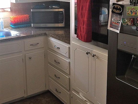 5th image of 217 Sandalwood Ln