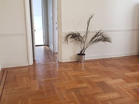 4th image of 724 E 27th St APT 6G