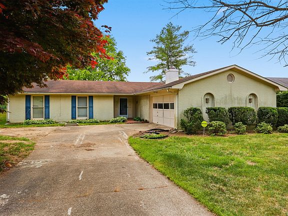 2nd image of 3292 Buckhorn Dr