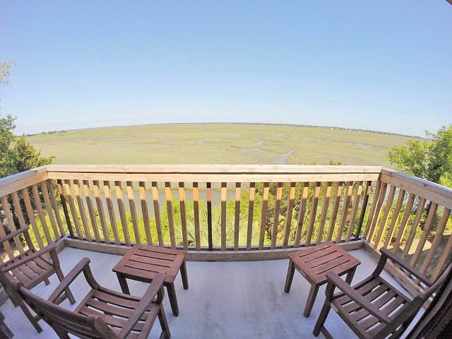 1st image of 324 Moss Oaks Cir