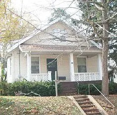 740 State St photo 1