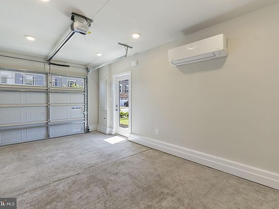 5th image of 178 Bethlehem Pl