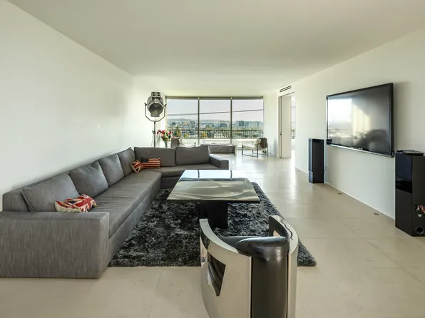 1100 Alta Loma Rd APT 908, West Hollywood, CA 90069