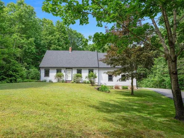 11 Summit Terrace, North Yarmouth, ME 04097