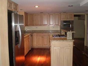 4th image of 435 W Roslyn Pl #1W