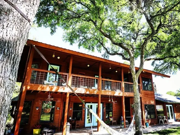 810 Oakwood, San Marcos, TX 78666
