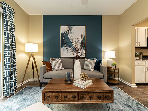 Spacious living room