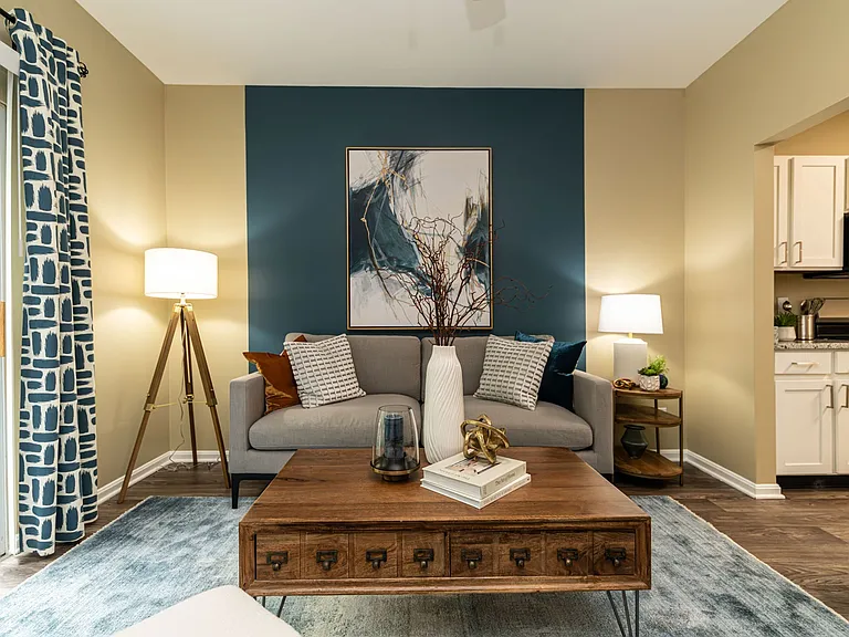 Spacious living room