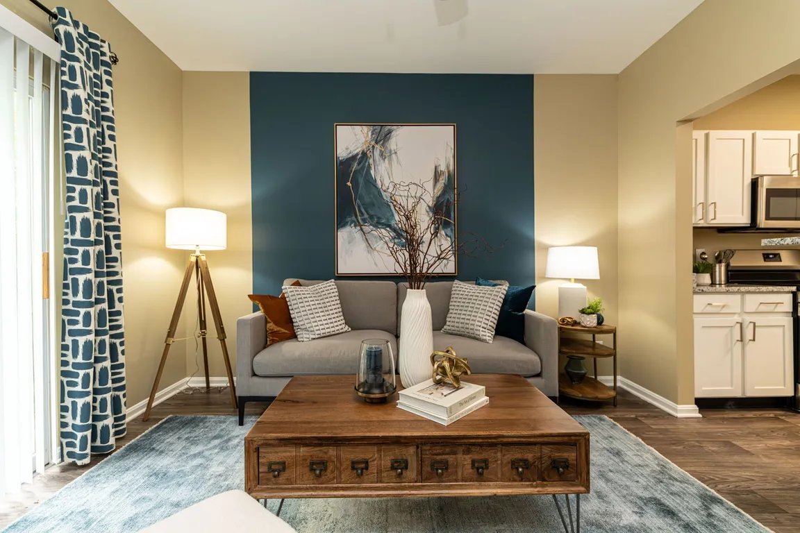 Spacious living room