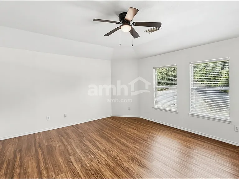 11011 Pierce Valley Dr — Photo 12