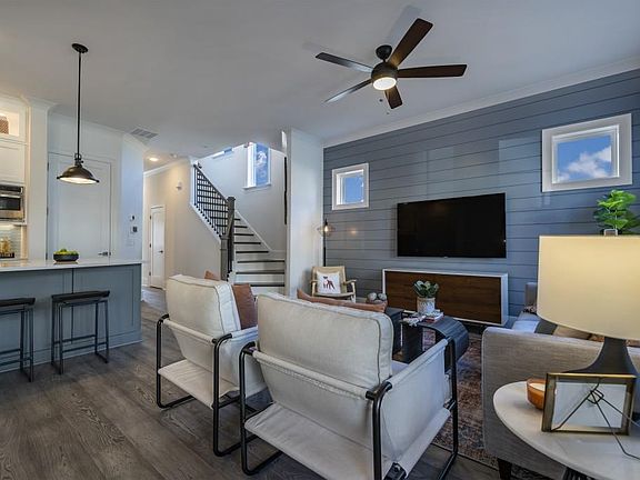 5th image of 2772 Bell Dr #23