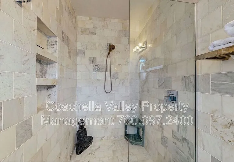 43709 Louisiana St — Photo 17