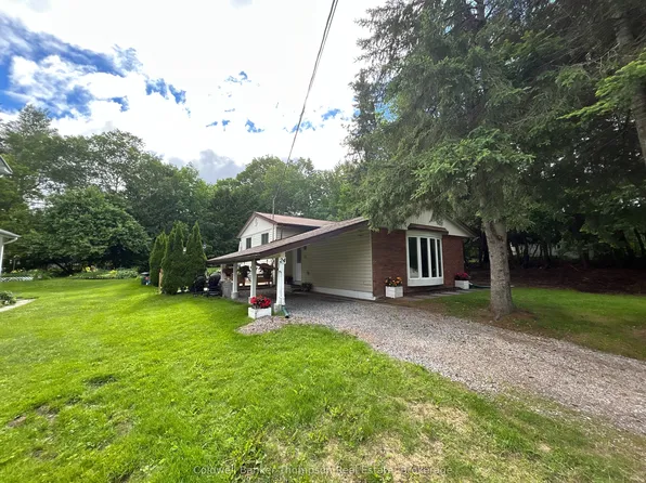 24 Centre St N, Huntsville, ON P1H 1X4