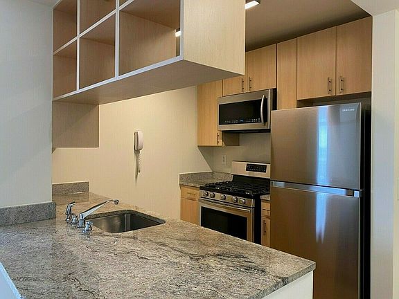 2nd image of 510 W 52nd St APT 18A