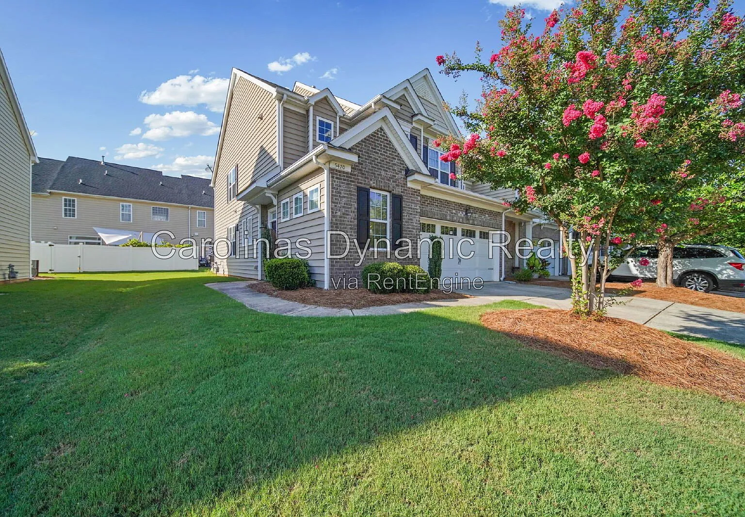 3 bed, 2.5 bath, 1842 sqft, $2,500 — Photo 3