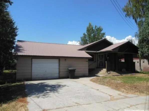 67 N Main St, Lewiston, UT 84320