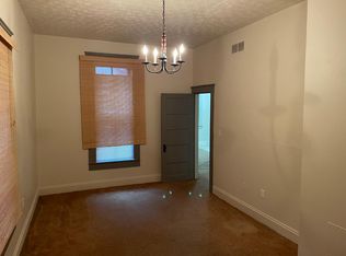 41 S 4th St #E, Zanesville, OH 43701