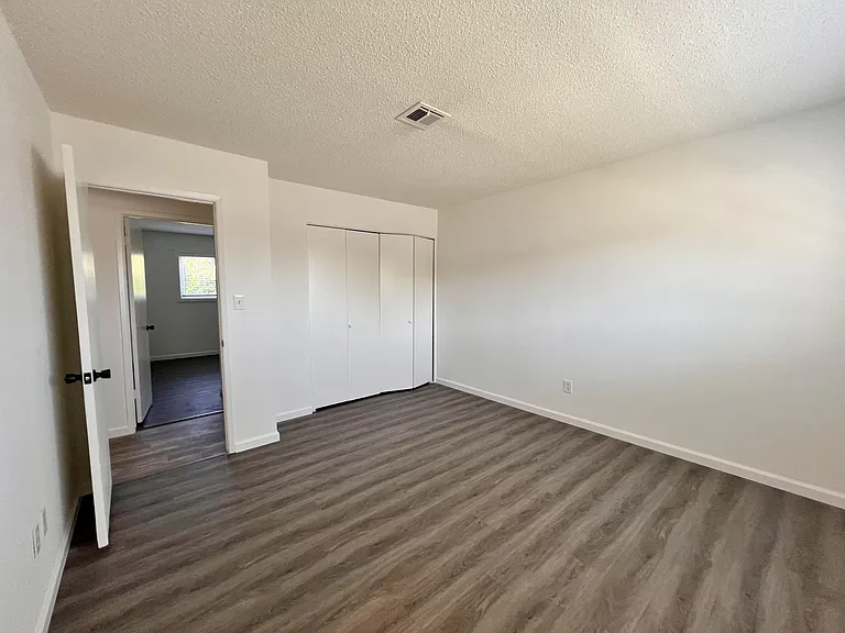 7312 Volta Ct — Photo 16