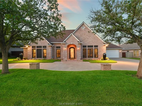 3608 Dorchester Ct, Bryan, TX 77802