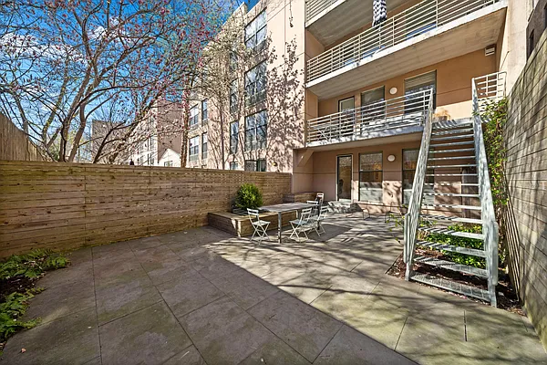 Sold by Hauseit LLC | media 4