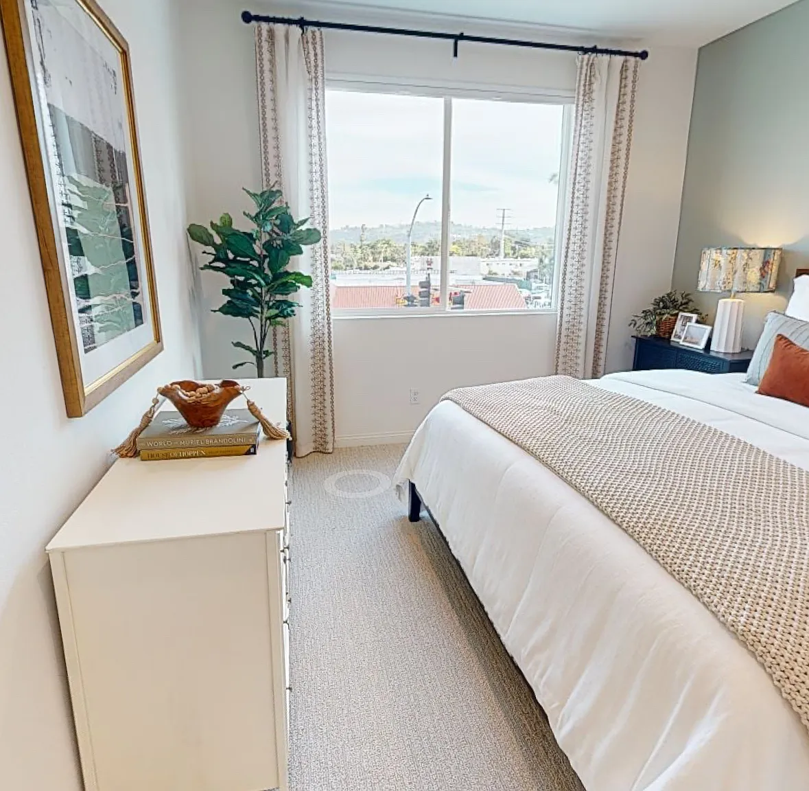 4 bed, 1709 sqft, $1,300 — Photo 3