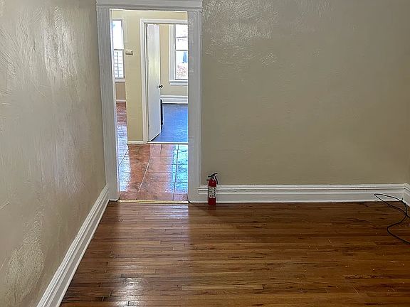 3rd image of 127 N 14th St #6C