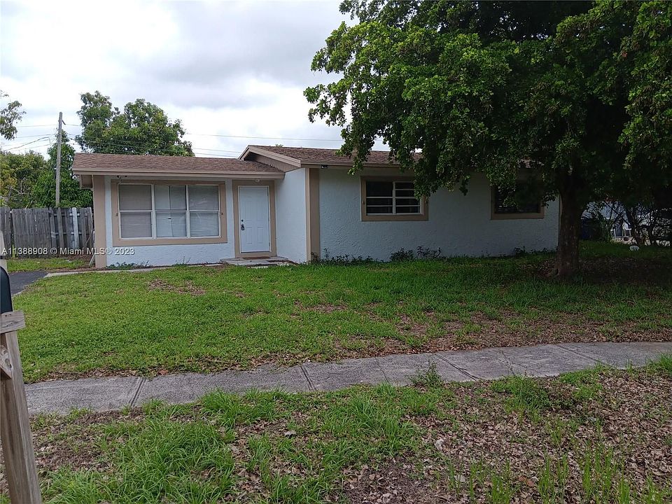 1st image of 1149 NW 15th St