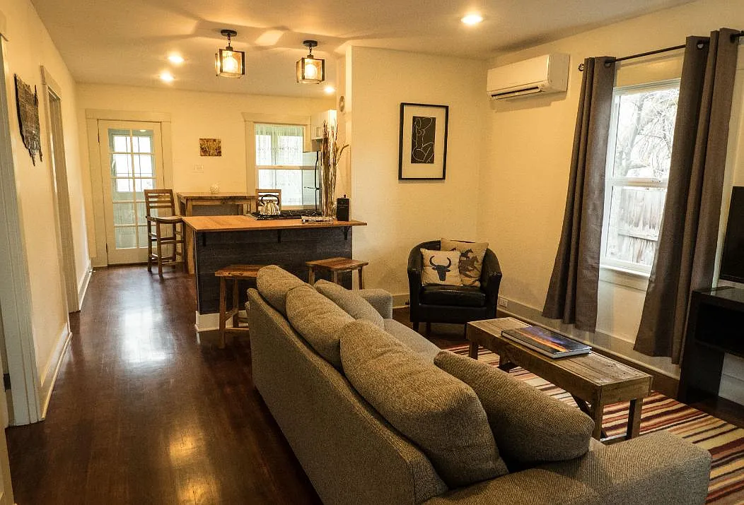 2024 NW Deschutes Pl — Photo 4