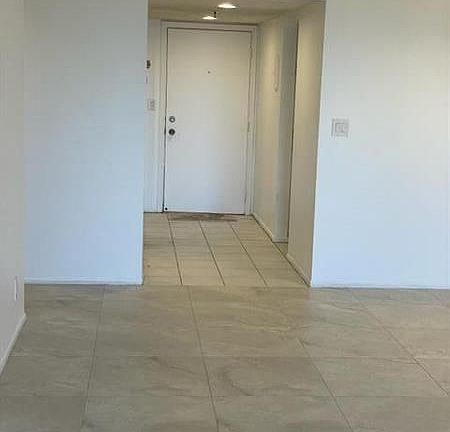 5th image of 2788 Tennis Club Dr APT 501