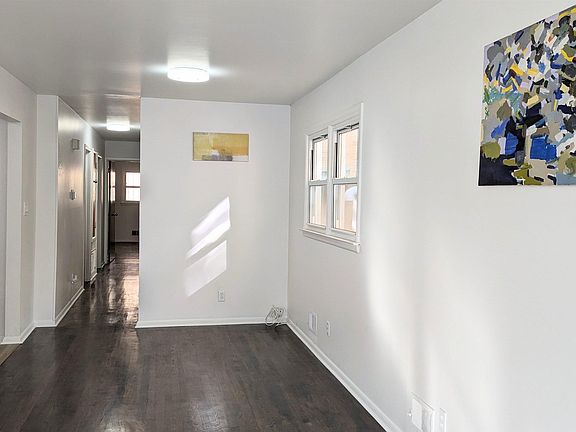 5th image of 20 Bentley Ave Floor 1