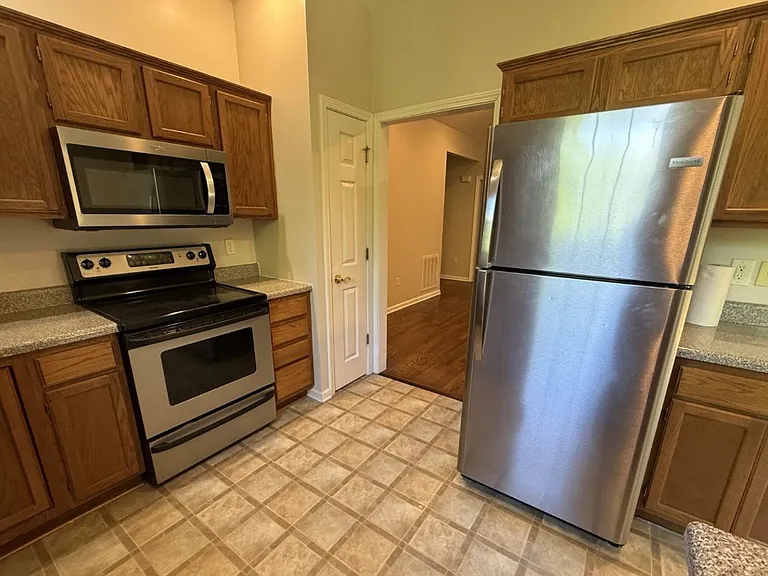 379 High Ridge Dr — Photo 6