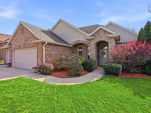 2nd image of 3306 Crabapple Ln