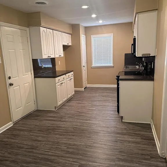 5830 Effingham Dr — Photo 14