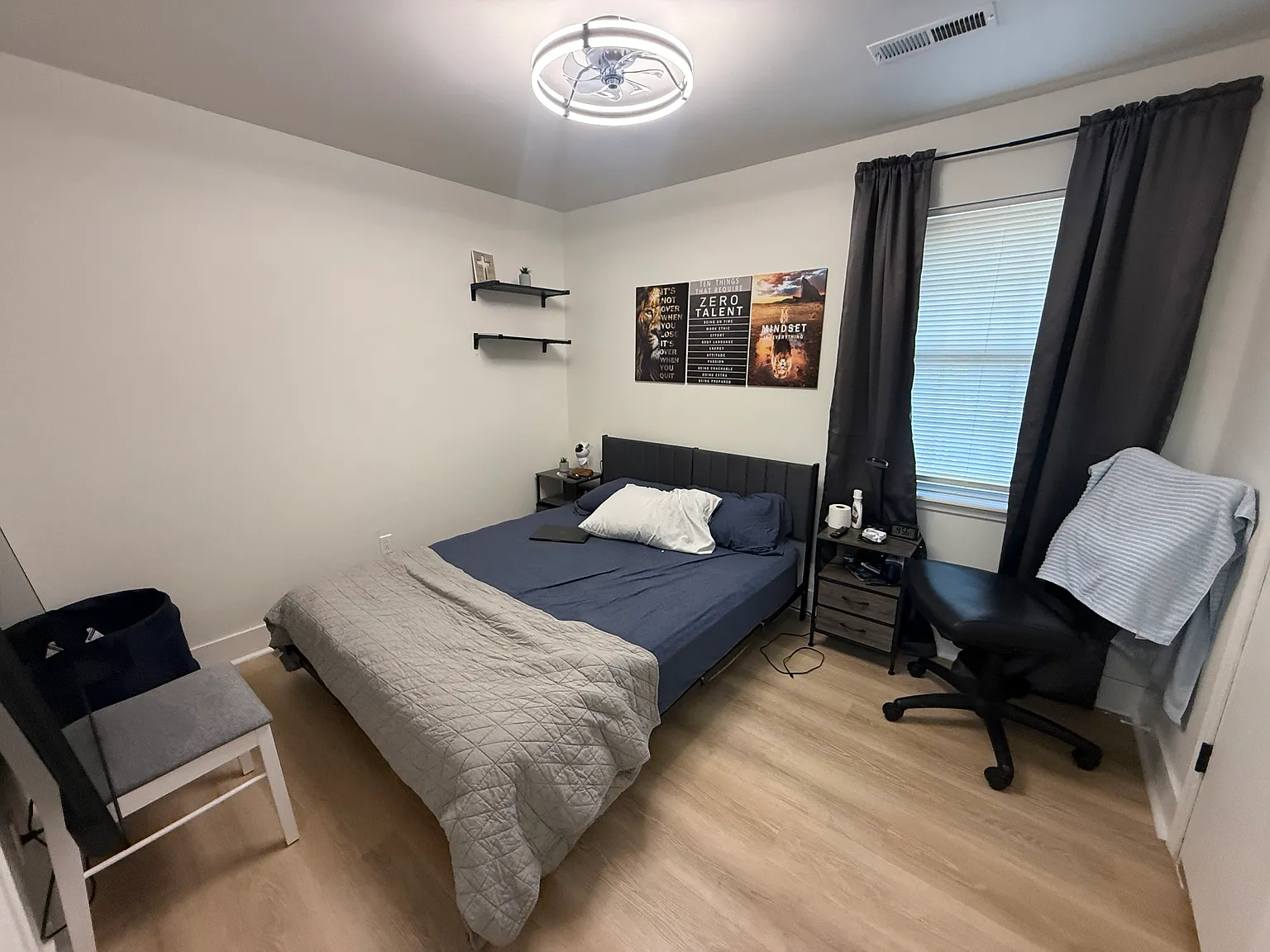 2 bed, 900 sqft, $1,200 — Photo 3