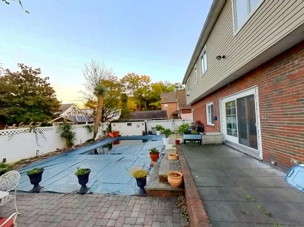 257 Locust Avenue image 16 of 16