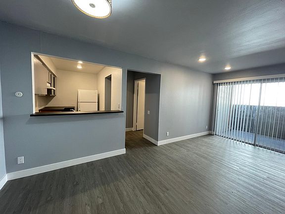 5th image of 1341 Caminito Gabaldon Unit F