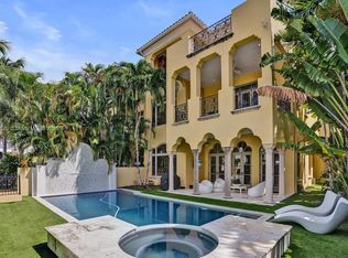 1516 Island Blvd, Aventura, FL 33160