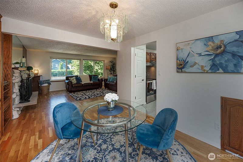 3rd image of 12822 NE 68th Street