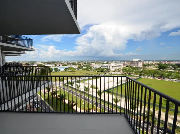 5300 Paseo Dr #805, Doral, FL 33166