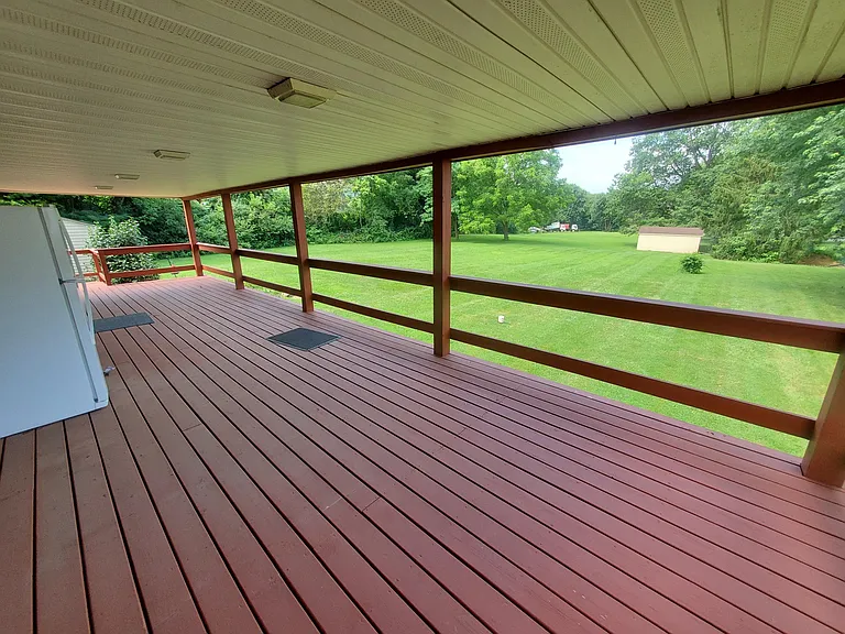 570 Guldin Rd — Photo 3