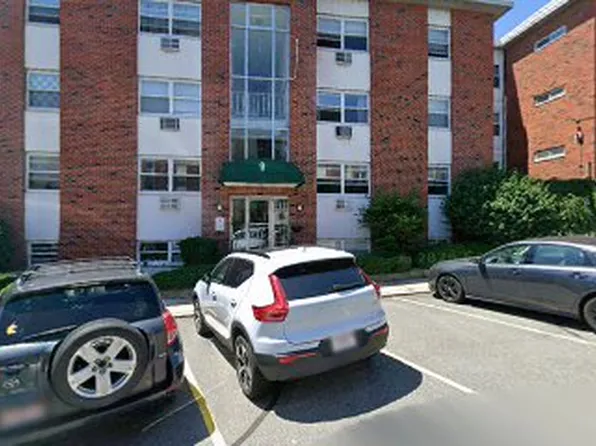 9 Commonwealth Ct, Brighton, MA