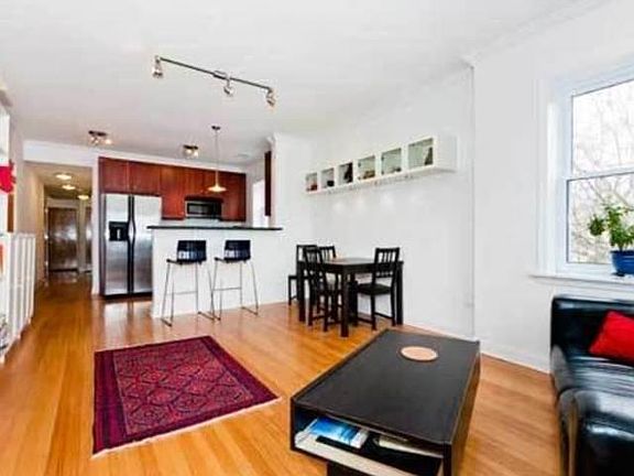 3rd image of 6656 N Glenwood Ave #3N