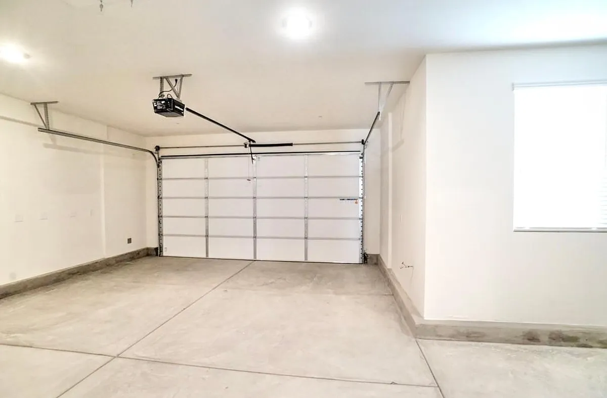 Building Photo - 6685 Aliso Valley Way