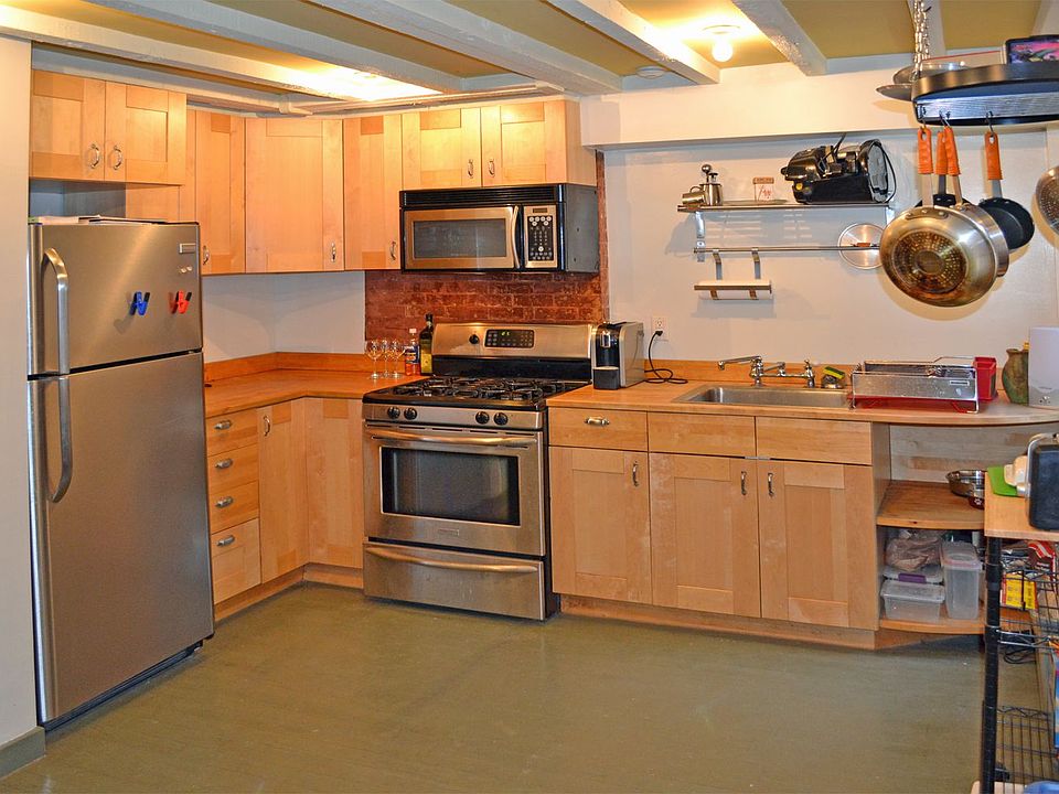 1st image of 260 15th St #1