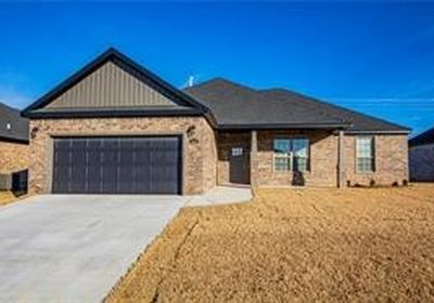 1030 E Skyline Loop, Centerton, AR, 72719